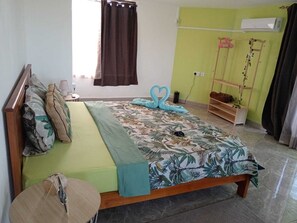 3 chambres, lit parapluie, Wi-Fi gratuit, draps fournis