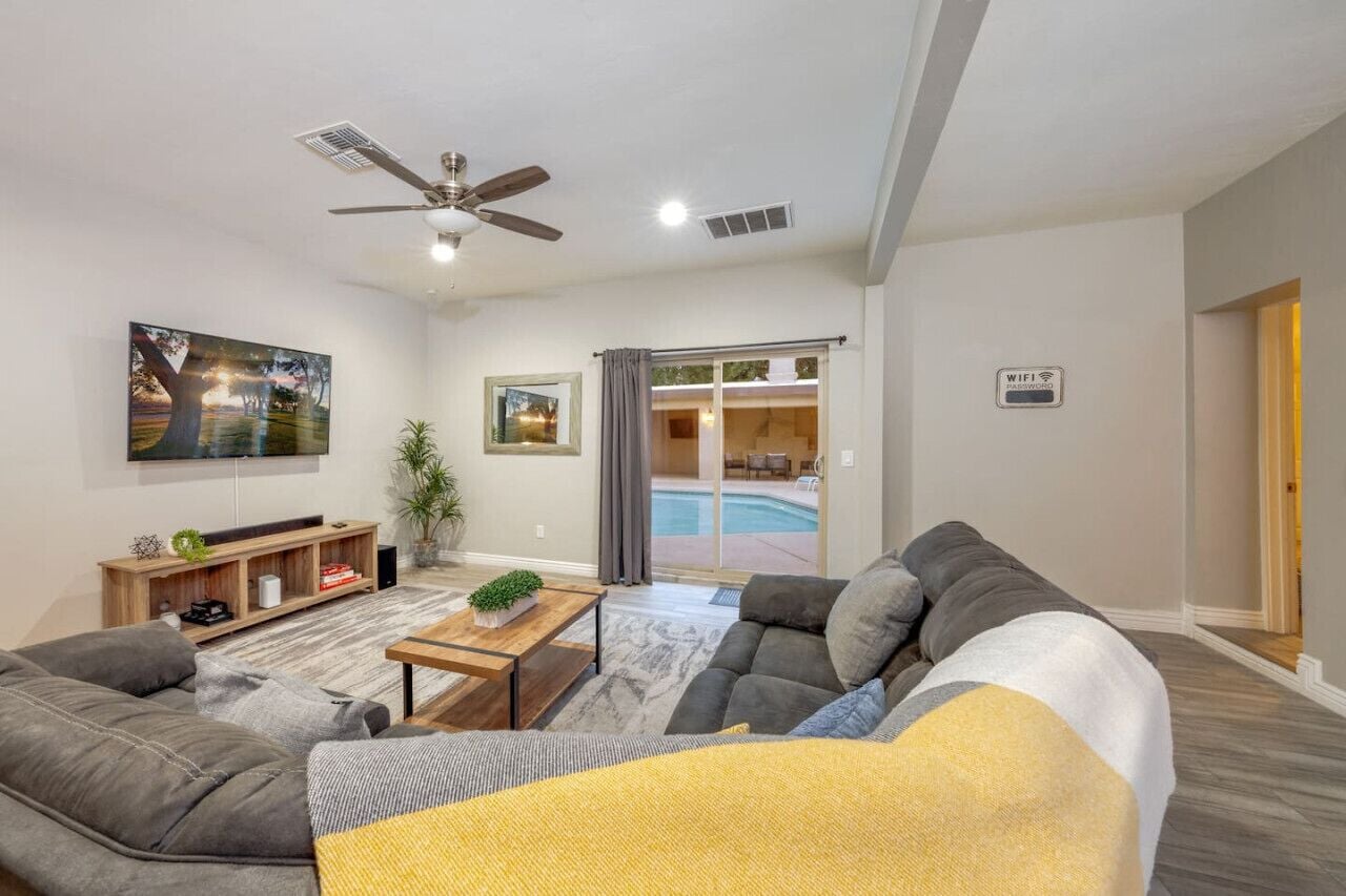 Heated Pool & Hot Tub / Central / 4 Br 3+ Ba - Tucson, AZ