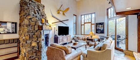 TV, fireplace, DVD player, stereo