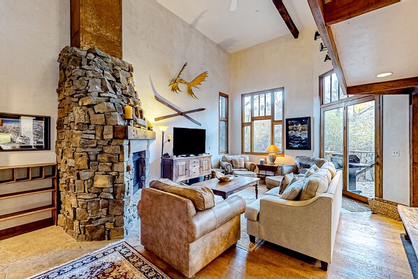 TV, fireplace, DVD player, stereo