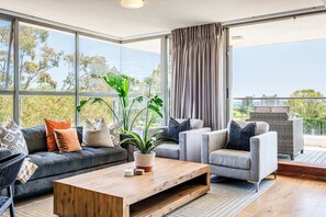 Télévision, espaces bureaux