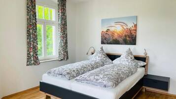 2 Schlafzimmer, Bügeleisen/Bügelbrett, kostenloses WLAN, Bettwäsche