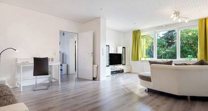 Ferienwohnung 'Am Fährhafen' mit privatem Garten und WLAN