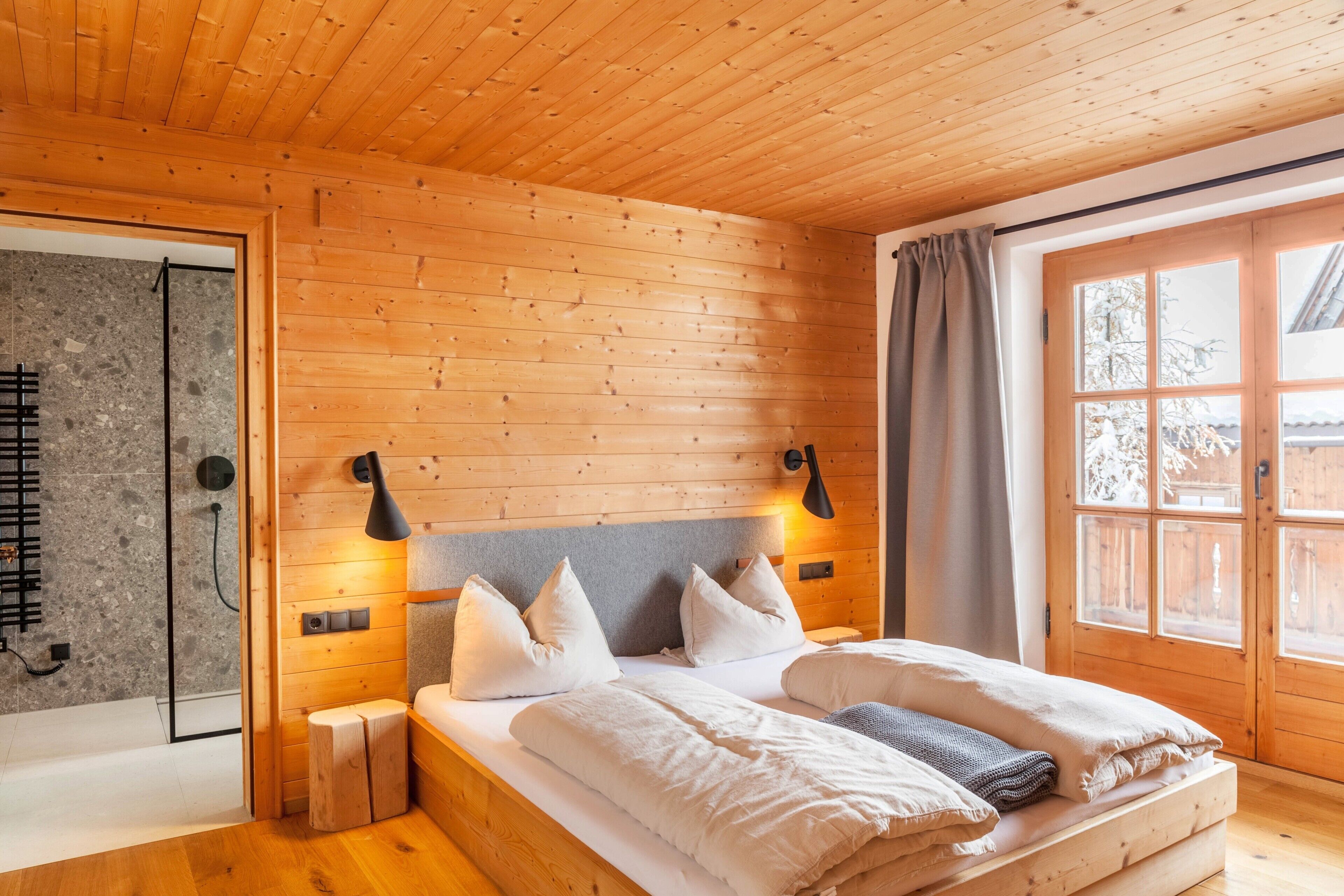 2 多间卧室、熨斗/熨衣板、免费 WiFi、床单