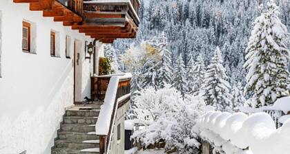 Ferienwohnung 'Chalet Flocke - Sternschnuppe' mit Bergblick, Balkon und WLAN