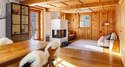 Holiday Apartment 'Chalet Flocke - Sternschnuppe' with Mountain View, Balcony and Wi-Fi