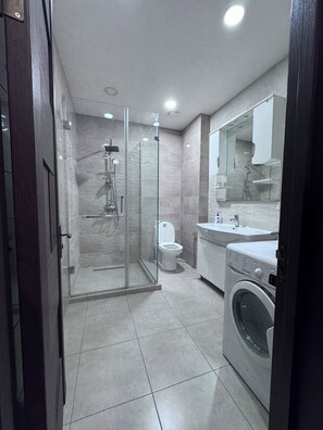 Shower, hair dryer, towels, soap - Saburtalo, Jhonberi 2 (T'bilisi)