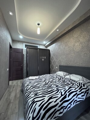 2 bedrooms, iron/ironing board, free WiFi - Saburtalo, Jhonberi 2 (T'bilisi)