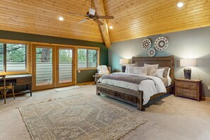 4 habitaciones, tabla de planchar con plancha y acceso a internet