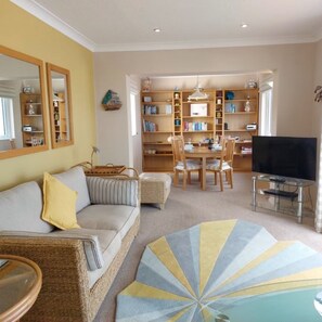 Apartment | 2 bedrooms - A Charming 2 bed Apartment Overlooking the Estuary (Bideford)