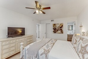 2 bedrooms, iron/ironing board, Internet, bed sheets