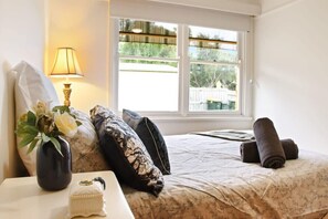 3 soverom, skrivebord, wi-fi og sengetøy