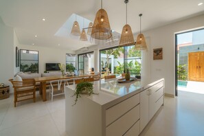 Private kitchen - Puri Senang - Luxury 4BR Pool Villa in Central Berawa, Near Beach (Canggu)