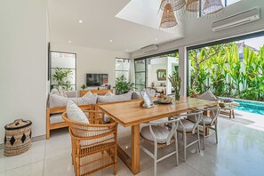 Luxury-Villa | Esszimmer