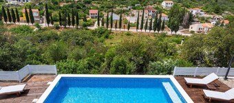 Gorgeous home in Zman