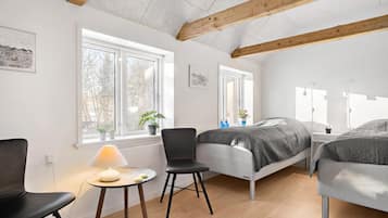 3 habitaciones, tabla de planchar con plancha y wifi gratis