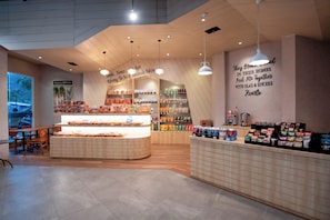 Coffee shop - ZASGO HOTEL (Labuan Bajo)