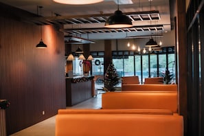 Nhìn ra bãi biển, phục vụ bữa sáng và bữa tối 