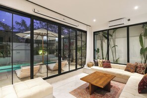 Villa, 2 chambres | Aire de séjour