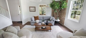 Charming Cottage w/ Incredible Views & Firepit