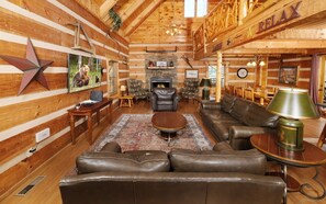 TV, fireplace, DVD player, video library - Hot Tub Soaks, Fireside Chats, Pool Tournaments, Cozy Cookouts & Nearby Attractions - Laughing Bear (Sevierville)