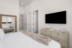 8 bedrooms, iron/ironing board, free WiFi, bed sheets
