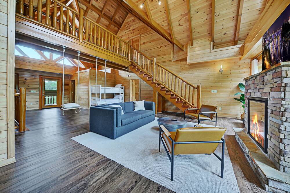 Java by AvantStay | 12 Mins to Pigeon Forge + View