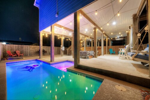 Priv Pool, Walk to Marina + Eateries, 3 Mins to Beach | Marlin Azul by AvantStay