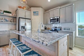 Fridge, microwave, oven, stovetop - Priv Pool, Walk to Marina + Eateries, 3 Mins to Beach | Marlin Azul by AvantStay (Port Aransas)