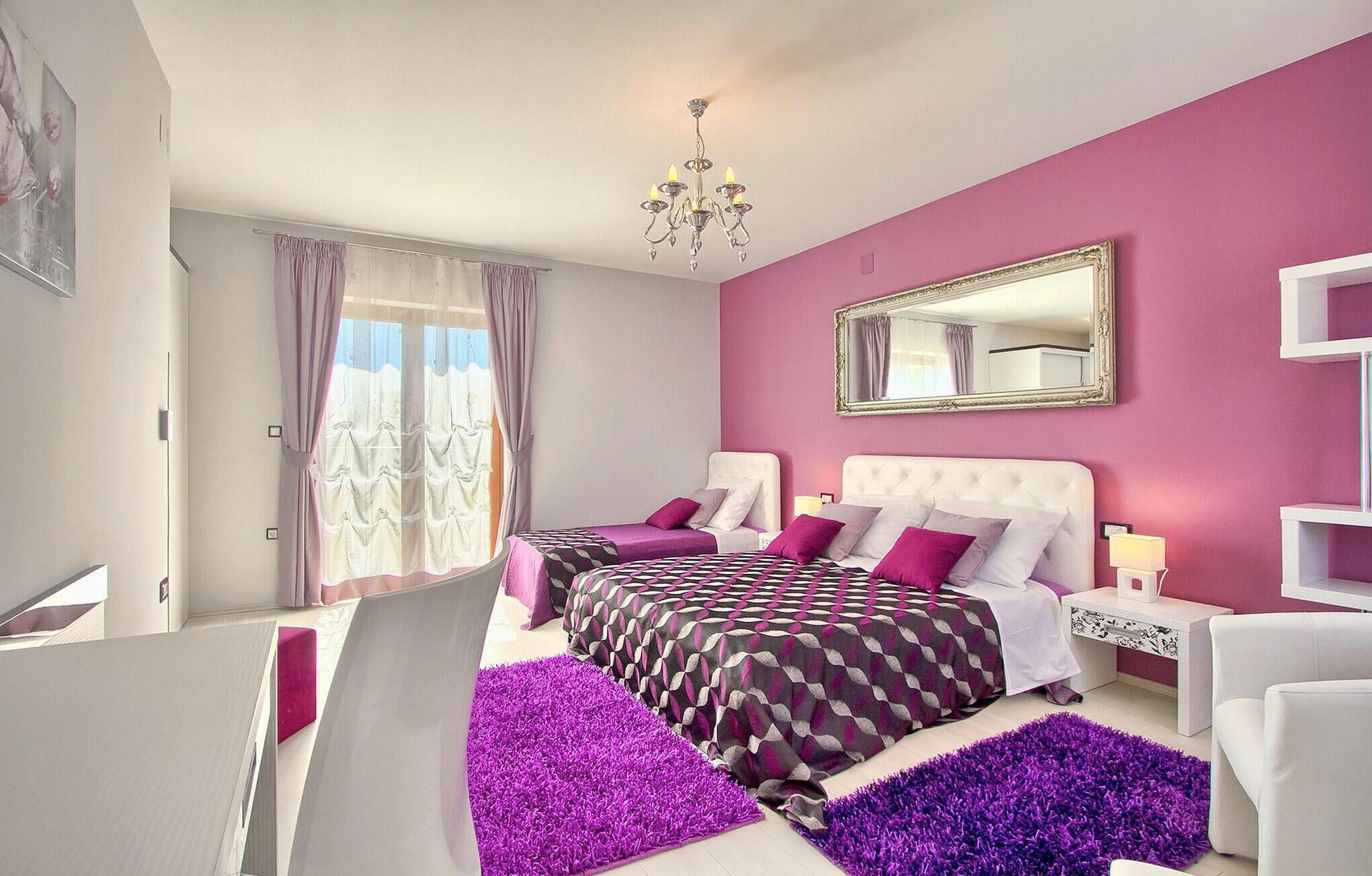 5 chambres, fer et planche à repasser, lit parapluie, Wi-Fi gratuit