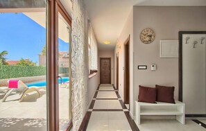Interior - Gorgeous home in Pula (Pula)