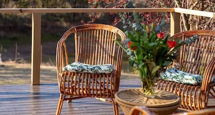 Cedar Cottage – charming rural vistas