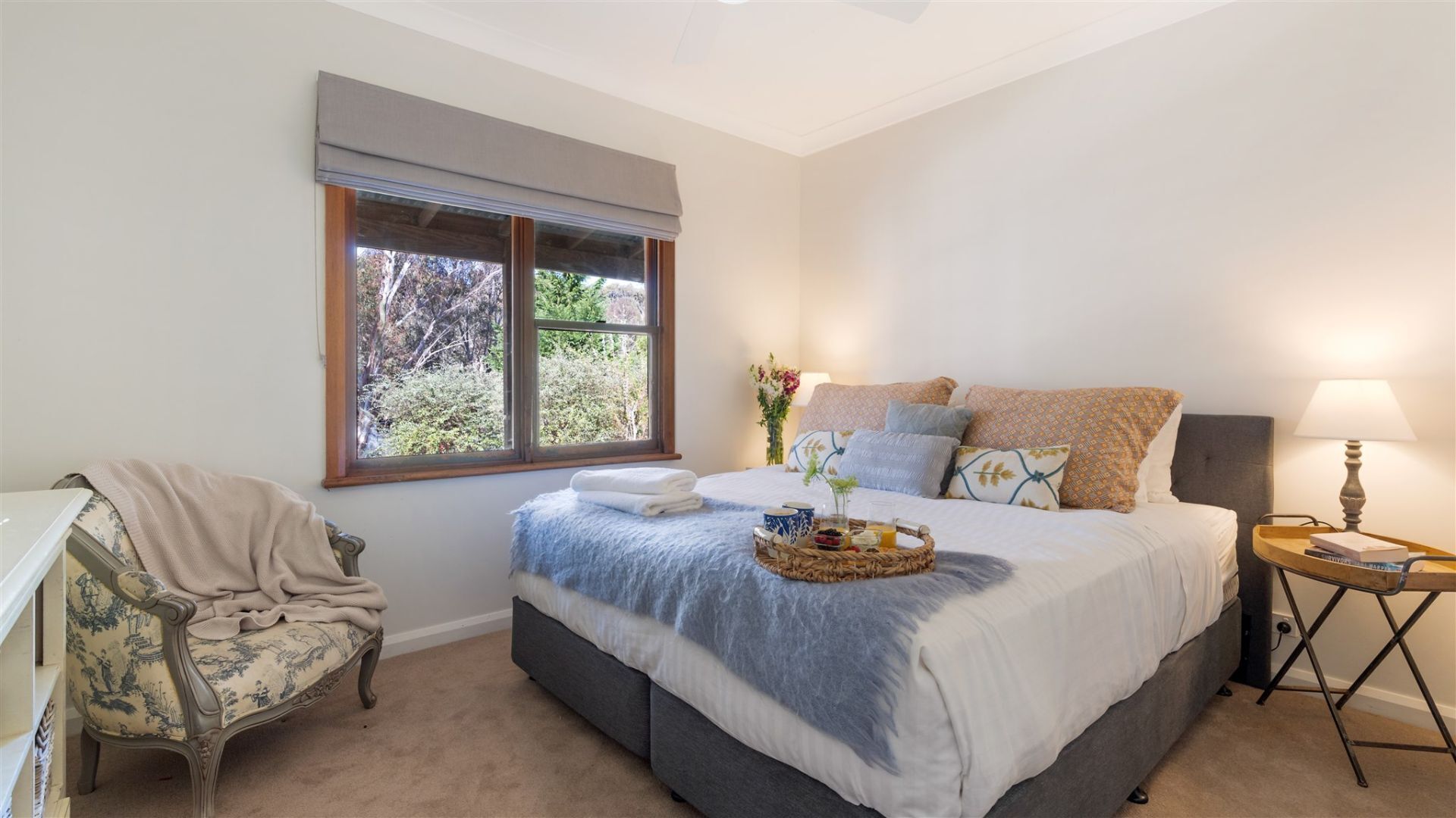 3 bedrooms, travel cot, WiFi, bed sheets