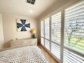 5 soverom, strykejern/-brett, reiseseng for barn og wi-fi (inkludert)