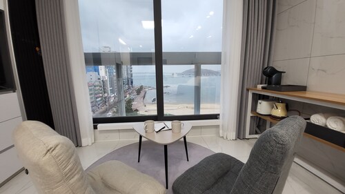 해변까지 1분, 감성 카페거리, 영구 바다 조망, 신축 빌딩, 전체 리뉴얼