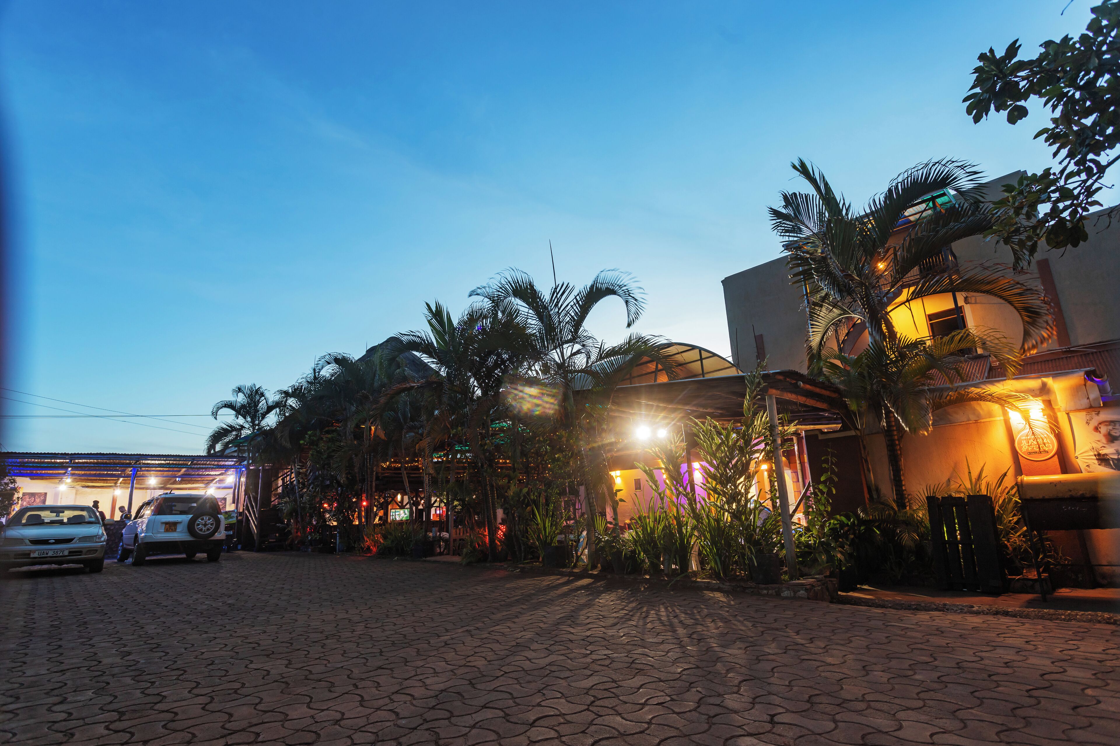 Ubetjent parkering (inkludert)