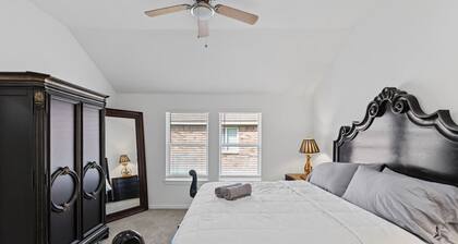 Rustic Retreat - Luxury Updates- Pool Table