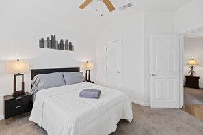 4 bedrooms, desk, iron/ironing board, WiFi