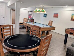 Spielezimmer