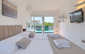 4 Schlafzimmer, Bügeleisen/Bügelbrett, Reisekinderbett, kostenloses WLAN
