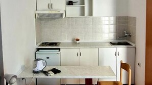 Classic Studio | Private kitchen - Olive Garden Apartments Petrovic (Becici)