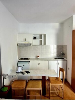 Private kitchen - Olive Garden Apartments Petrovic (Becici)
