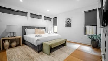 4 bedrooms, iron/ironing board, travel crib, free WiFi