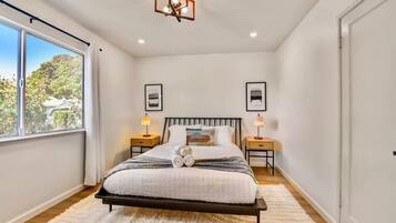 4 habitaciones, escritorio, tabla de planchar con plancha y wifi gratis