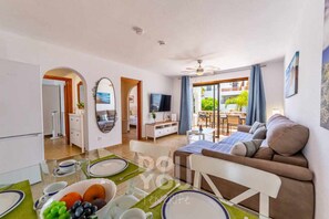 TV connectée, table de tennis de table