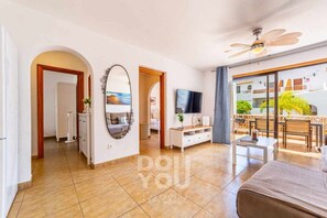 TV connectée, table de tennis de table