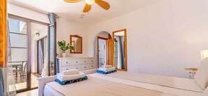 2 sovrum, strykjärn/strykbräda, resesäng och gratis wi-fi