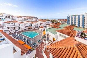 Pool - Sunny Poolside Escape Los Diamantes (Los Cristianos)