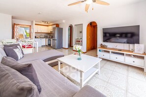 TV connectée, table de tennis de table