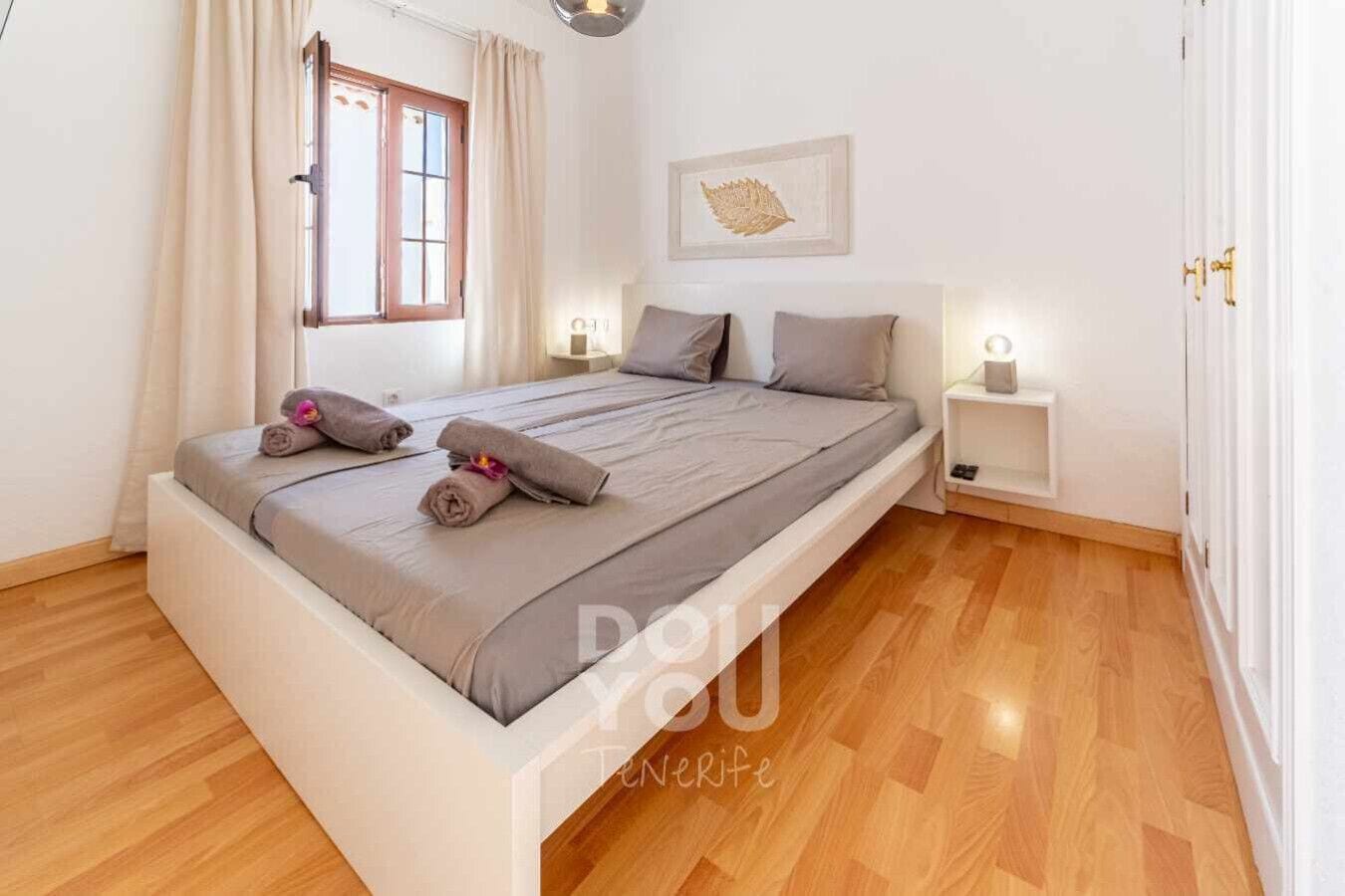 1 chambre, fer et planche à repasser, lit parapluie, Wi-Fi gratuit